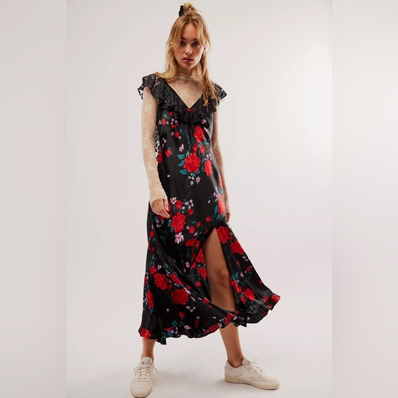 Free People Dresses & Skirts - Free People Warm Hearts Midi Dress